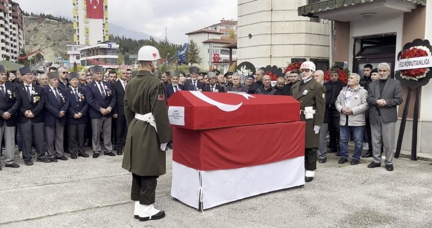 Türk Silahlı Kuvvetleri'nin Gürcistan-Azerbaycan sınırında düşen "C130" tipi askeri kargo uçağında