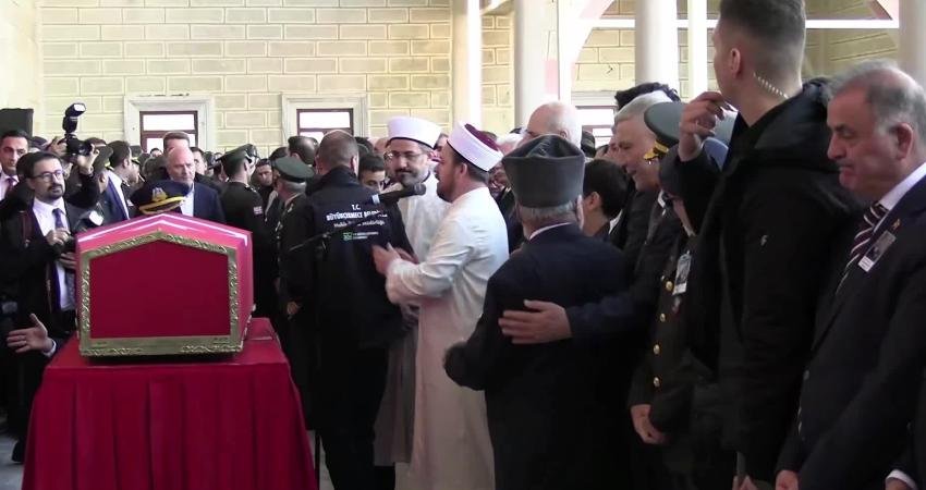 Şehit Pilot Yarbay Gökhan Korkmaz son yolculuğuna uğurlandı Türk Silahlı Kuvvetleri'nin Gürcistan-Azerbaycan sınırında düşen "C130" tipi askeri kargo uçağında