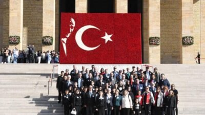 Iğdır’ın Tuzluca ilçesindeki Şehit Üsteğmen Hakan Özkaner Ortaokulu öğrencileri, 10