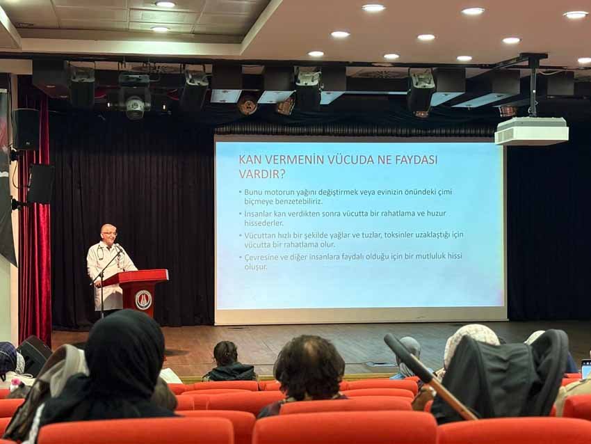 Sincan Belediyesi 29 Ekim-4 Kasım tarihleri arasında kutlanan Kızılay Haftasına