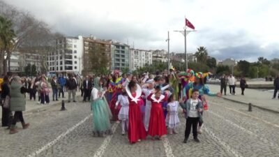 Sinop’ta bu yıl 6’ncısı düzenlenen Lakerda Festivali kortej yürüyüşüyle başladı.