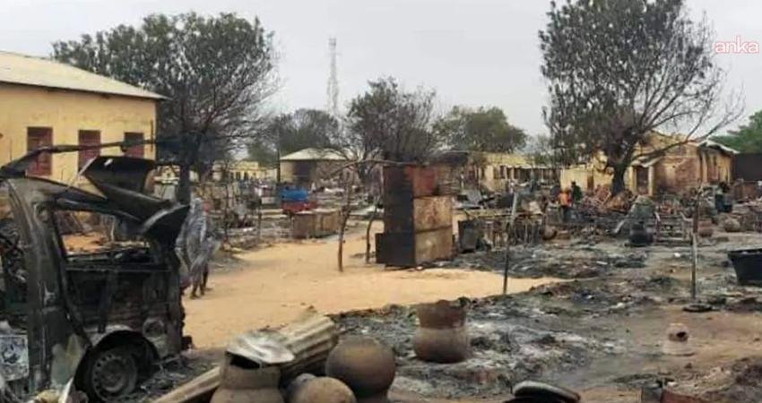 Sudan’da insani felaket… RSF’nin, El Faşir’in kontrolünü ele geçirdiği ilk iki gün içinde 300 kadının öldürüldüğü bildirildi Sudan’ın Darfur bölgesindeki El-Faşir kentinin Hızlı Destek Güçleri (RSF) adlı