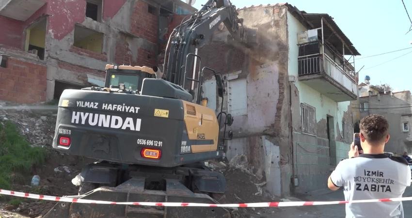 İzmir Büyükşehir Belediyesi’nin tarihi kent merkezi niteliğindeki “Kemeraltı ve Çevresi