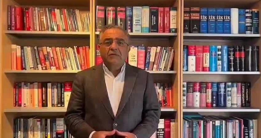 Tayfun Kahraman hakkındaki ihlal kararının uygulanmaması… Sezgin Tanrıkulu: “HSK derhal toplanmalı, bu hakim ve savcılarla ilgili görevden el çektirme kararı almalı” CHP Diyarbakır Milletvekili Sezgin Tanrıkulu, Gezi Davası hükümlüsü Tayfun Kahraman
