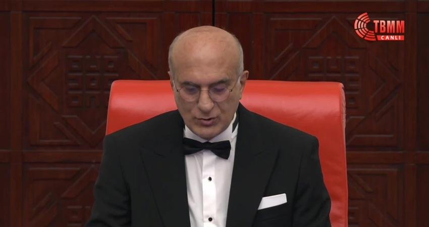 TBMM Genel Kurulu, Başkanlık Divanı oluşmadığından toplanamadı. TBMM Başkanvekili Tekin