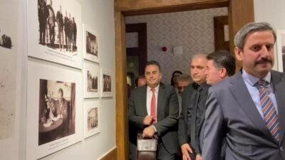 Ortahisar Belediyesi'nin, 10 Kasım Atatürk'ü Anma Günü dolayısıyla hazırladığı "Vatana