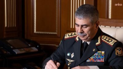Azerbaycan Savunma Bakanı Orgeneral Zakir Hasanov, TSK'ya ait bir C