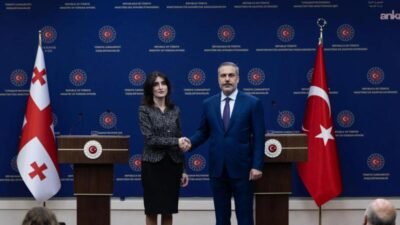 Dışişleri Bakanı Hakan Fidan, TSK'ya ait bir C130 askeri nakliye