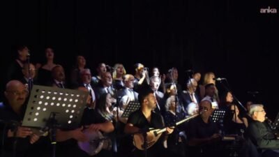 Turgutlu Belediyesi ev sahipliğinde Atatürk Kültür Merkezi Popüler Türk Müziği