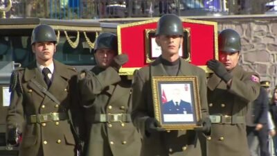 TSK'ya ait bir C130 kargo uçağının Azerbaycan'dan Türkiye'ye dönüş yolunda,