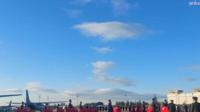 TSK'ya ait bir C130 kargo uçağının Azerbaycan'dan Türkiye'ye dönüş yolunda,