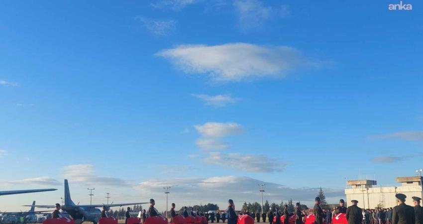 TSK'ya ait bir C130 kargo uçağının Azerbaycan'dan Türkiye'ye dönüş yolunda,