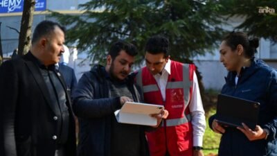 Tuzla Belediyesi, Orta Mahalle’de bulunan İshakpaşa Parkı’nı yenileyerek modern ve