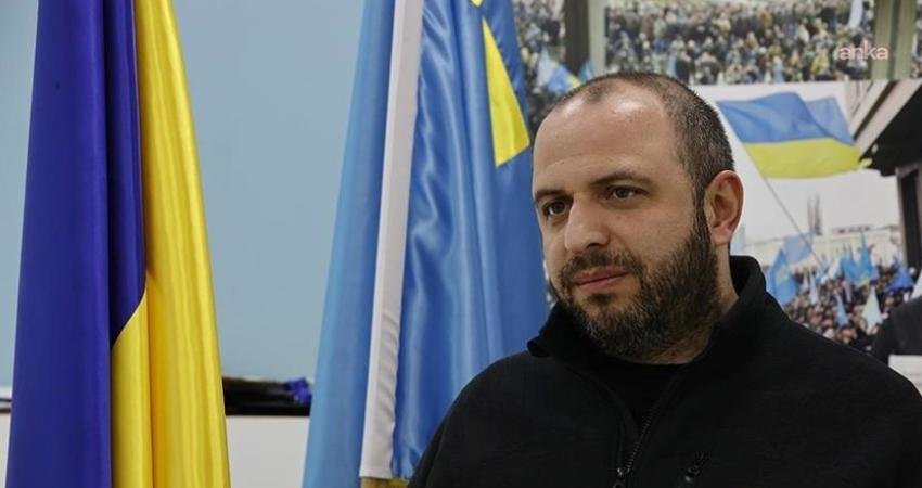 Ukrayna Ulusal Güvenlik ve Savunma Bakanı Umerov: “Ukrayna Devlet Başkanı’nın kasım ayında mümkün olan en erken tarihte ABD’ye gitmesini ve Başkan Trump ile anlaşmaya varmasını umuyoruz” Ukrayna Ulusal Güvenlik ve Savunma Konseyi Bakanı Rustem Umerov, Ukrayna ve