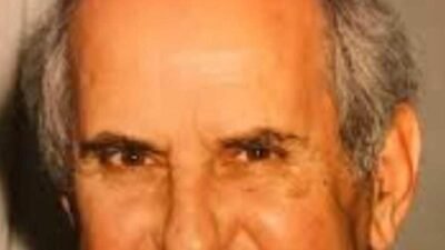 Ünlü yazar Fakir Baykurt, Duisburg’da düzenlenen etkinlikle anıldı. Çocukları Işık