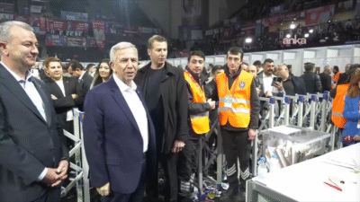 Ankara Büyükşehir Belediye (ABB) Başkanı Mansur Yavaş, CHP'nin Parti Meclisi