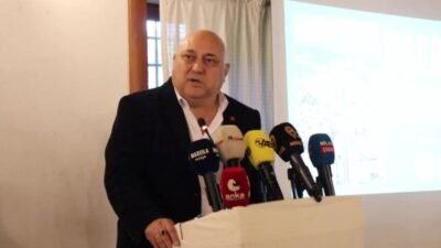  Muğla Yatağan Belediye Başkanı Mesut Günay, basın mensuplarıyla bir araya