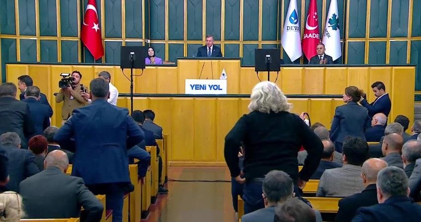 Demokrasi ve Atılım Partisi (DEVA) Genel Başkanı Ali Babacan, Milli