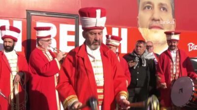 Yeniden Refah Partisi Genel Başkanı Fatih Erbakan, partisinin 3'üncü Olağan