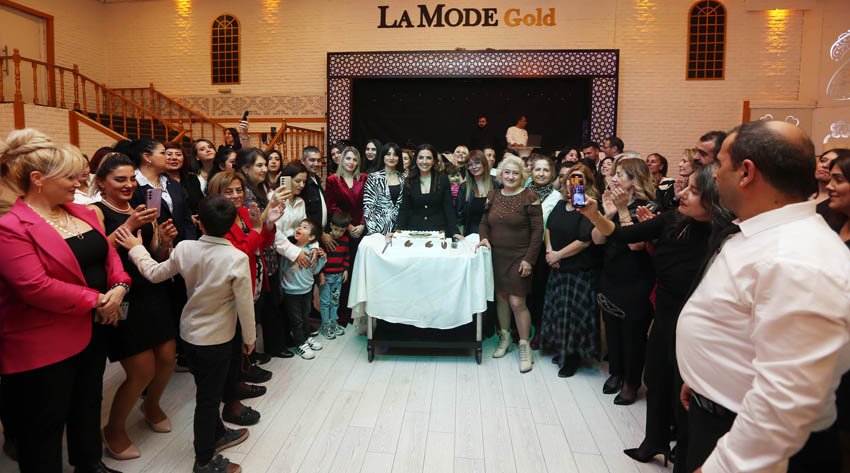 Yenimahalle Belediye Başkanı Fethi Yaşar, 24 Kasım Öğretmenler Günü dolayısıyla