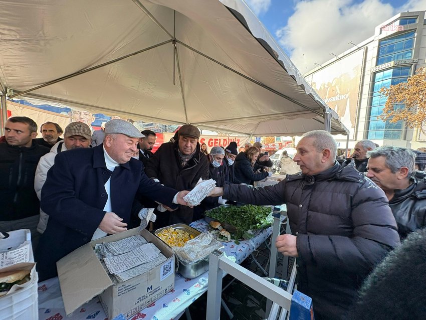 CHP Ankara Milletvekili Adnan Beker, Hüseyingazi'de üç bin kişiye balık dağıttı.