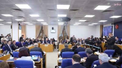 CHP Karabük Milletvekili Cevdet Akay, "Aslında yalnızca kurumlar vergisindeki 768