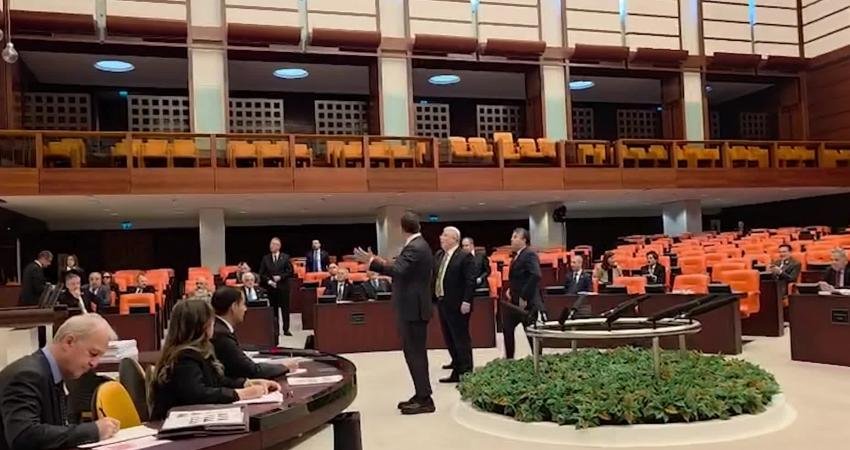 2026 bütçesi TBMM Genel Kurulu’nda… AK Parti milletvekilleri, bütçe görüşmelerinde yeterli sayıyı bulamadı, birleşime ara verildi TBMM Genel Kurulu'ndaki 2026 yılı bütçesi görüşmelerinde ikinci gün çalışmalara