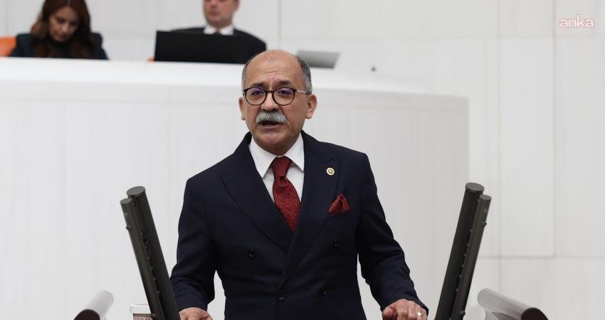 2026 bütçesi TBMM Genel Kurulu’nda… CHP’li Arslan: Kaynak yok diyenlere sesleniyorum, halk, son 9 yılda tam 2 trilyon dolara yakın kaynak yaratmıştır CHP Eskişehir Milletvekili İbrahim Arslan, ülkeyi felakete sürüklediğini söylediği irrasyonel