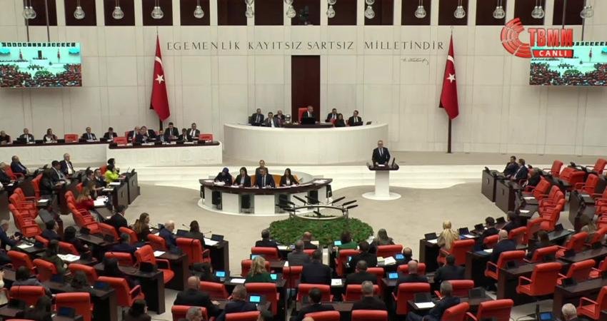 CHP Uşak Milletvekili Ali Karaoba, "Okudun doktor oldun, 'Giderlerse gitsinler' diyen
