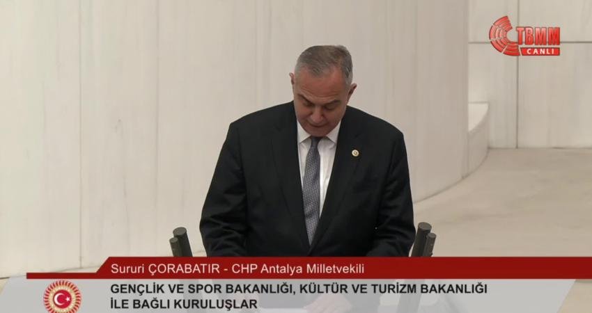 2026 bütçesi TBMM Genel Kurulu’nda… CHP’li Özkan: Eğer o kadar servetle, o kadar şirketle, bu kadar rezaletin üstünde oturabiliyorsanız kalktığınızda bir şey kokacak demektir TBMM Genel Kurulu'nda CHP İzmir Milletvekili Tuncay Özkan'ın 2026 bütçesi