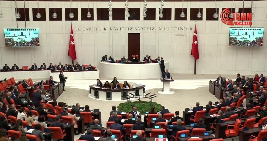DEM Parti İstanbul Milletvekili Cengiz Çiçek, "Dünyada yer yerinden oynarken,