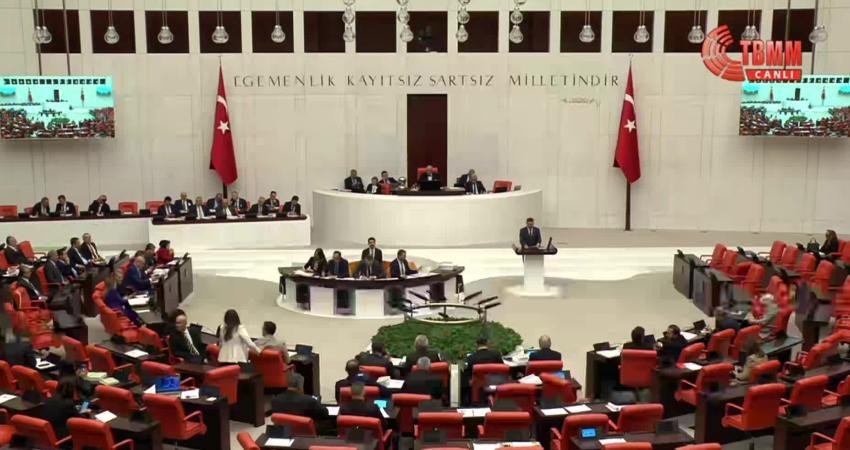 2026 bütçesi TBMM Genel Kurulu’nda… Erhan Usta: “Biz, Türkiye’nin üreten gücünü ve tüketicinin sofrasını koruyan adil bir ticaret düzeni istiyoruz” TBMM Genel Kurulu'nda konuşan İYİ Parti Samsun Milletvekili Erhan Usta, "Ticaret