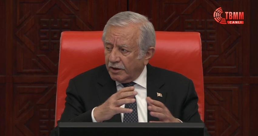 Kültür ve Turizm Bakanı Mehmet Nuri Ersoy, Bolu Kartalkaya'daki otel