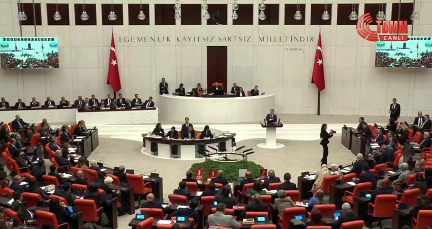 2026 bütçesi TBMM Genel Kurulu’nda… Mehmet Emin Ekmen: Ya İstanbul Cumhuriyet Başsavcılığı işgüzarlık yapıyor ya da bu diğer bütün başsavcılıklar görevini yapmıyor, hepsini görevden alın Yeni Yol Partisi Grup Başkanvekili Mehmet Emin Ekmen, TBMM Genel