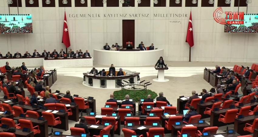 2026 bütçesi TBMM Genel Kurulu’nda… MHP’li Yılık: Sezaryen oranının ülkemizdeki yüksekliğiyle mücadeleyi önemsiyoruz MHP Çankırı Milletvekili Pelin Yılık, "Sezaryen oranının ülkemizdeki yüksekliğiyle