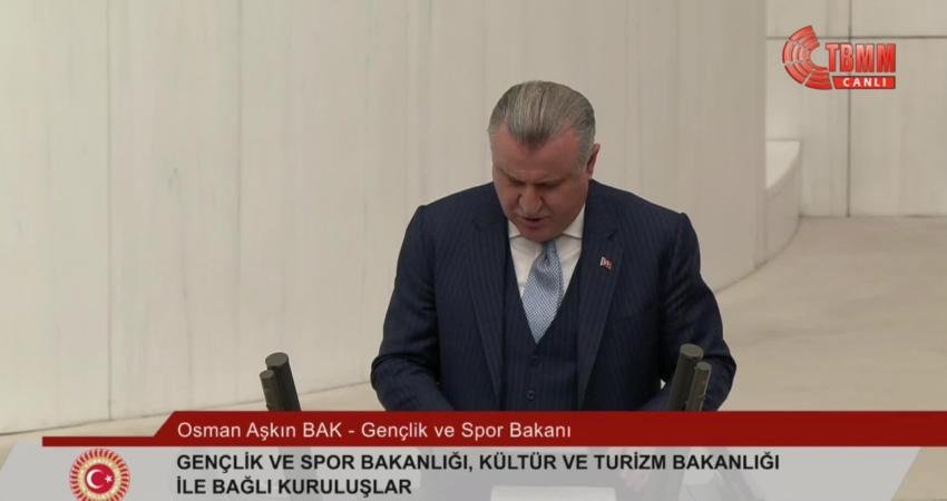 Gençlik ve Spor Bakanı Osman Aşkın Bak, "Terörün karanlığı çekildikçe,