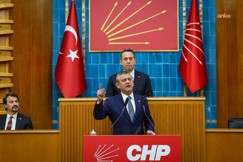 Özgür Özel: “2026’da sizlere umut, mücadele ve iktidar vadediyorum” CHP Genel Başkanı Özgür Özel, partisinin grup toplantısında, AK Parti