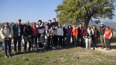 İzmir Büyükşehir Belediyesi, Dünya Dağlar Günü kapsamında üniversite öğrencilerini şehrin