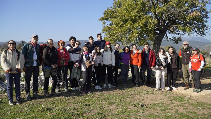 İzmir Büyükşehir Belediyesi, Dünya Dağlar Günü kapsamında üniversite öğrencilerini şehrin