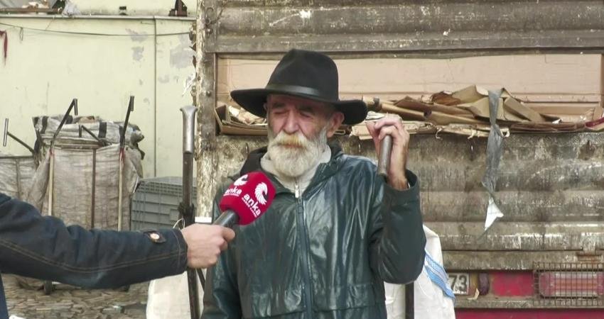 70 yaşında kanserle ve yoksullukla mücadele: Tahsin dayı çöpten hayat topluyor 30 yıl çalıştı, emekli oldu ama geçinemedi… Cilt kanseri hastası