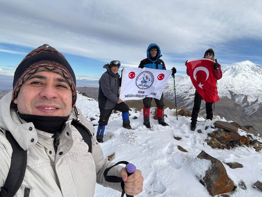 Iğdır Dağcılık ve Bisiklet Spor Kulübü (İDABİS) sporcuları, 15 Aralık