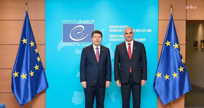 Adalet Bakanı Tunç, Avrupa Konseyi Genel Sekreteri Berset ile görüştü Adalet Bakanı Yılmaz Tunç, Avrupa Konseyi Genel Sekreteri Alain Berset