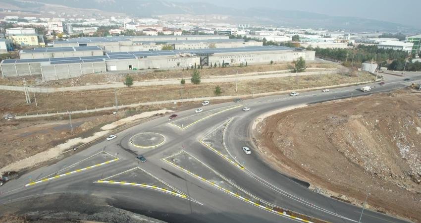 Adıyaman Belediyesi’nden Mersin Caddesi’nde kavşak düzenleme çalışması Adıyaman Belediyesi, kent merkezindeki trafik yoğunluğunu azaltmak ve sürücüler için