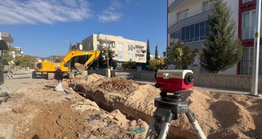 Adıyaman genelinde altyapı ve üstyapı çalışmaları sürüyor Adıyaman Belediyesi Fen İşleri Müdürlüğü, Su ve Kanalizasyon İşleri Müdürlüğü