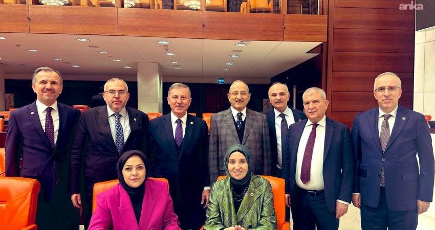 Gelecek Partisi Genel Başkanı Ahmet Davutoğlu, plan ve bütçe haftasında yoklama