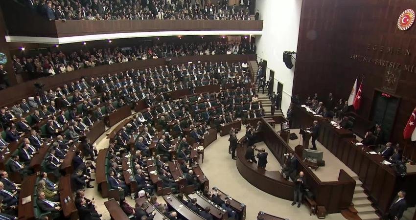 Cumhurbaşkanı Erdoğan: Bahçeli’yi hedef alan hadsiz açıklamalar kabul edilemez Cumhurbaşkanı ve AK Parti Genel Başkanı Recep Tayyip Erdoğan, Kürdistan