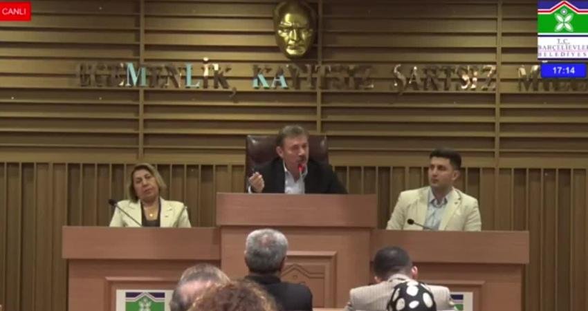 AK Partili Bahçelievler Belediye Başkanı Hakan Bahadır’ın, belediyenin meclis toplantısında