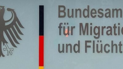 Almanya’da olumsuz iltica kararlarına itiraz eden göçmenler, idare mahkemelerinden ortalama