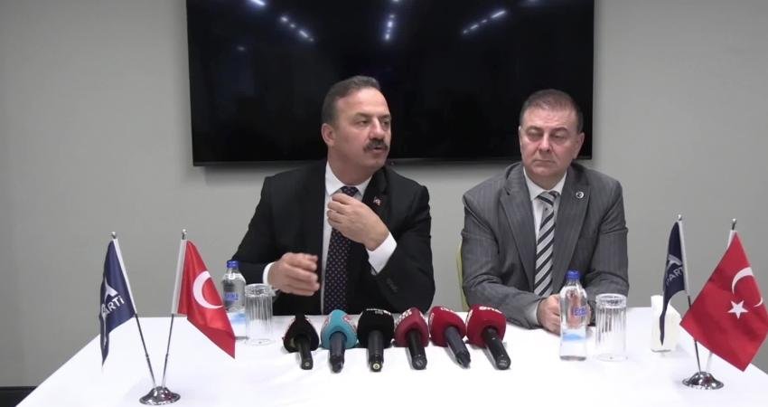 Anahtar Parti Genel Başkanı Ağıralioğlu, Trabzon’da, “Memleket yönetimini Rize’den Trabzon’a taşıyacağız” sözlerini eleştirenlere yanıt verdi Anahtar Parti Genel Başkanı Yavuz Ağıralioğlu, "Memleket yönetimini Rize’den Trabzon’a taşıyacağız"