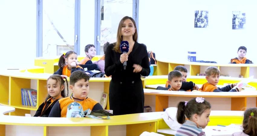 Ankara Büyükşehir Belediyesi’nden “Genç Zihinler Kütüphanede” projesi Ankara Büyükşehir Belediyesi (ABB), çocuklara kitap sevgisini aşılamak ve kütüphane